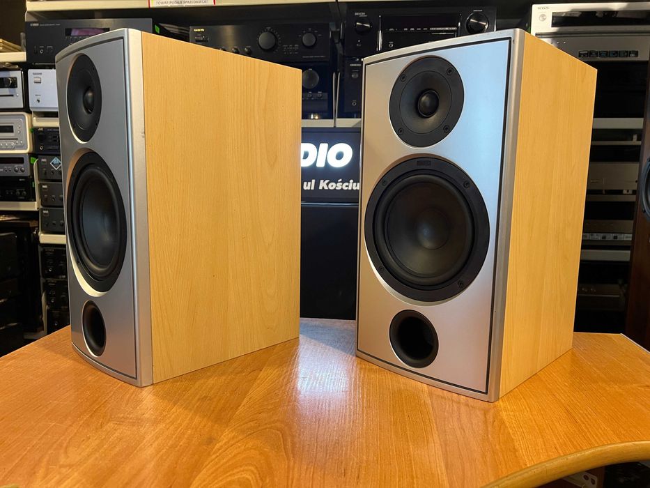 Kolumny podstawkowe Canton LE 130 Audio Room