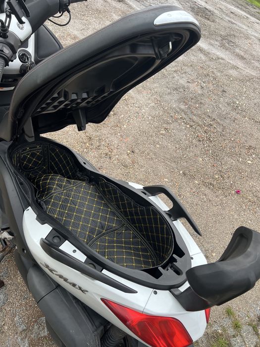 Yamaha X-Max 250 ABS