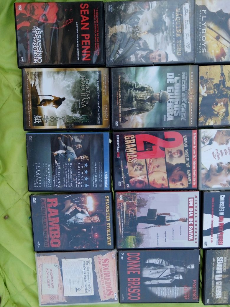 30 DVDs incluindo