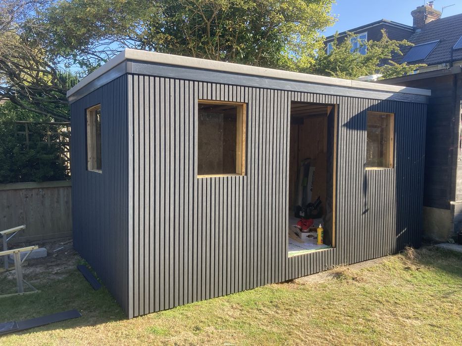 Dachy , domy drewniane ,tarasy dreniane , ogrodzenia