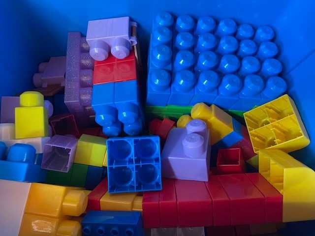 Legos mega blocks