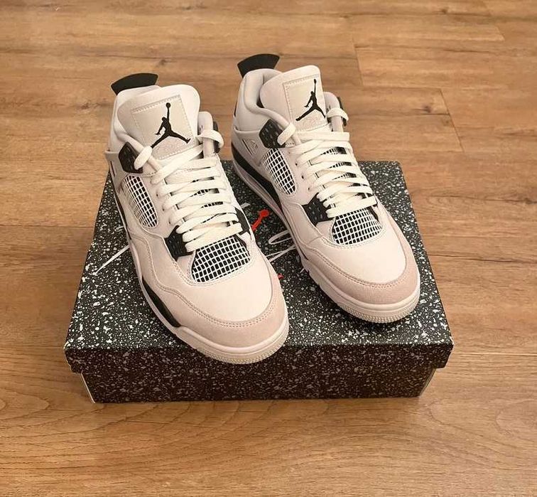 Buty meskie Mokasyny Jordan_4_Retro_Military_Black R.43