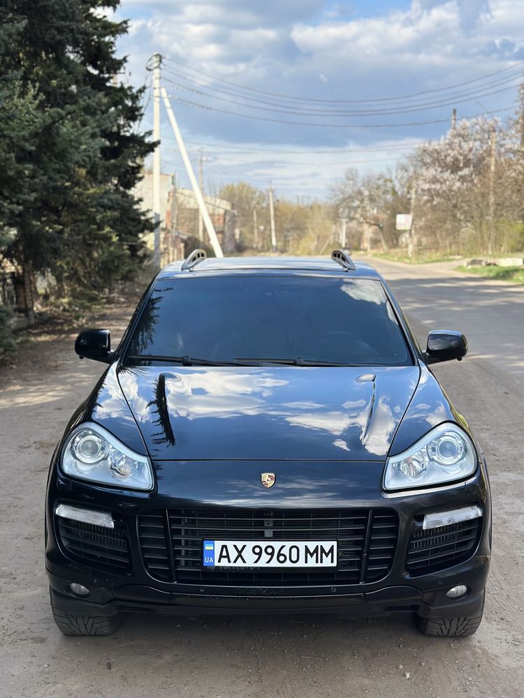 Продам Porsche Cayenne Turbo