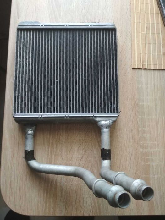 Теплообменник (радиатор печки) w211 A2118300461