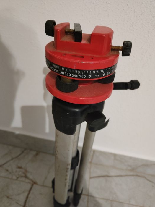Statyw do poziomicy laserowej trójnóg kinzo poziomica