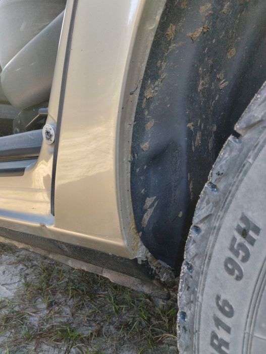 Форд галаксі 2004 року , 1.9 тді 275000 тис. 2800$