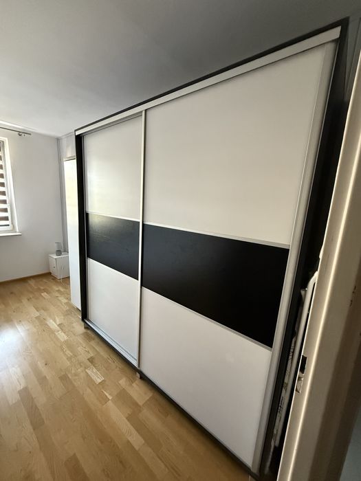 Szafa drzwi przesuwne