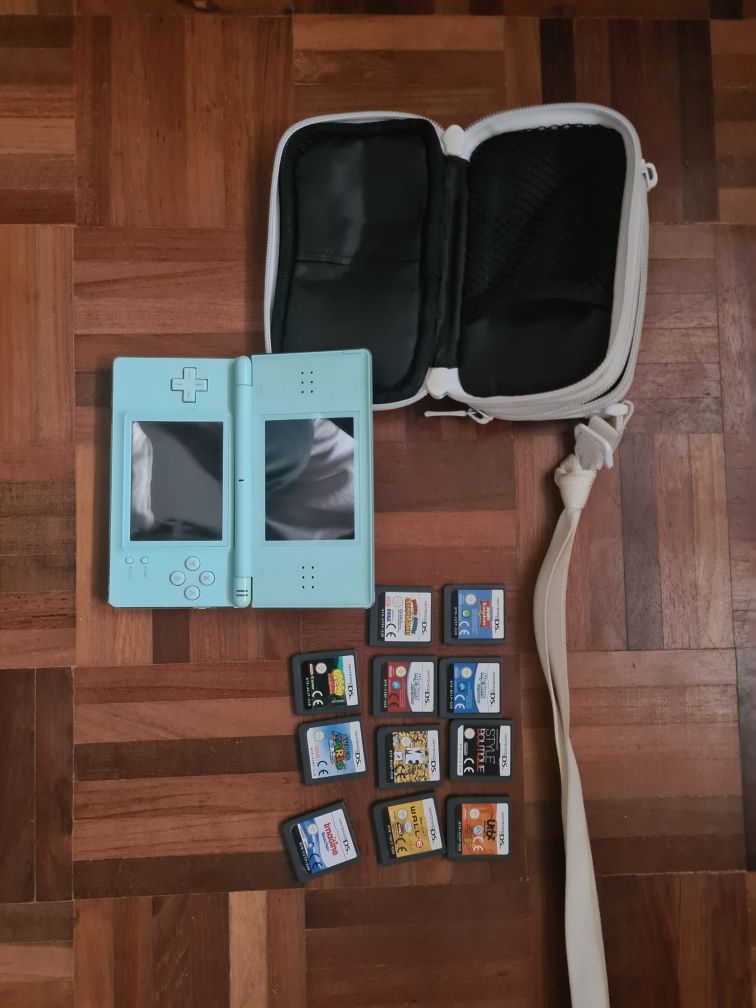 Nintendo DS Lite Ice Blue + 11 jogos