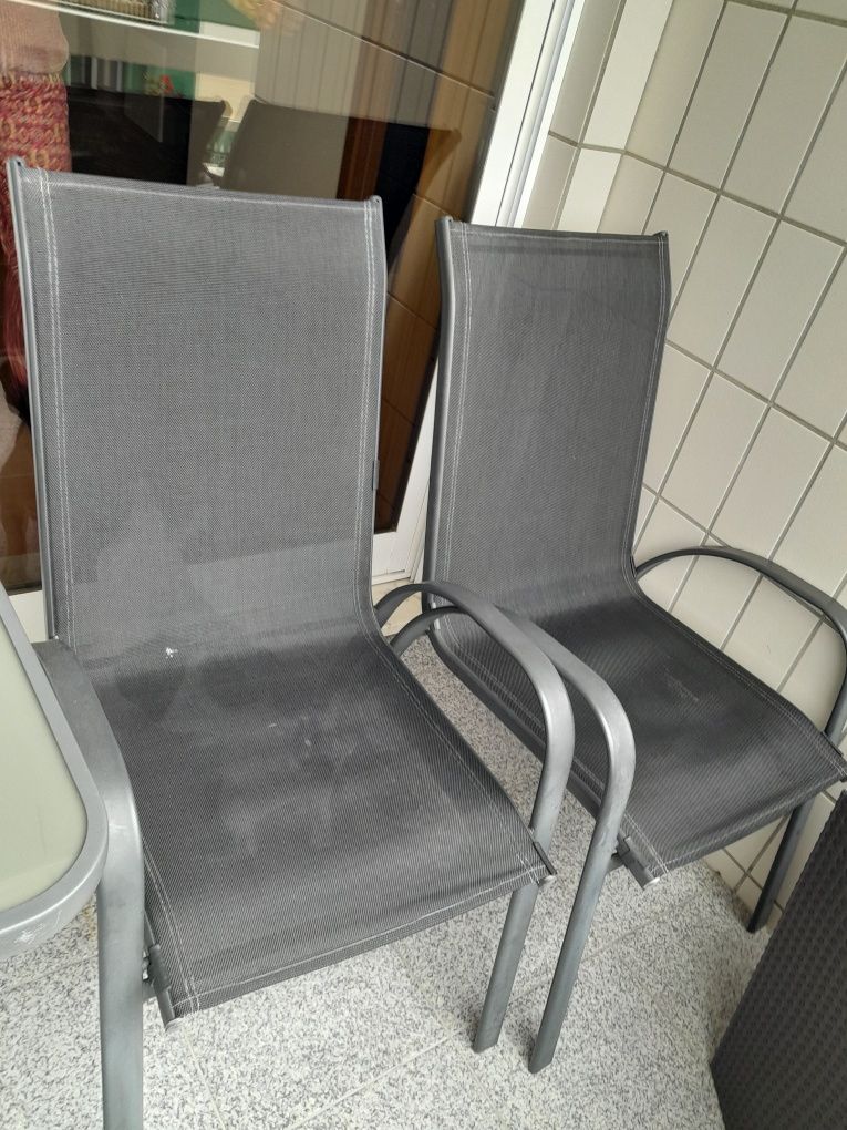 Conjunto de mesa + 2  caldeiras  C/ NOVAS