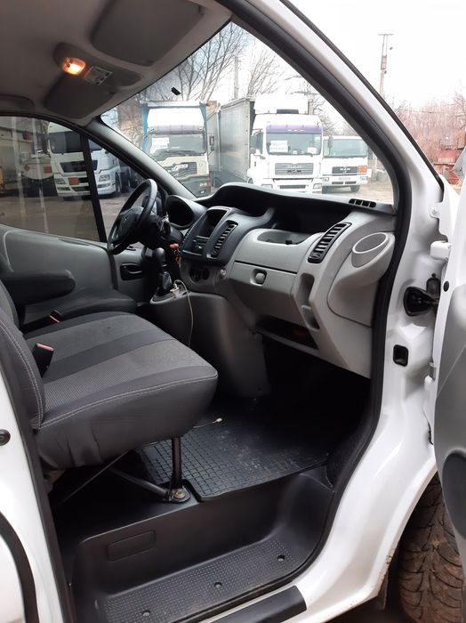 Продам рено трафік