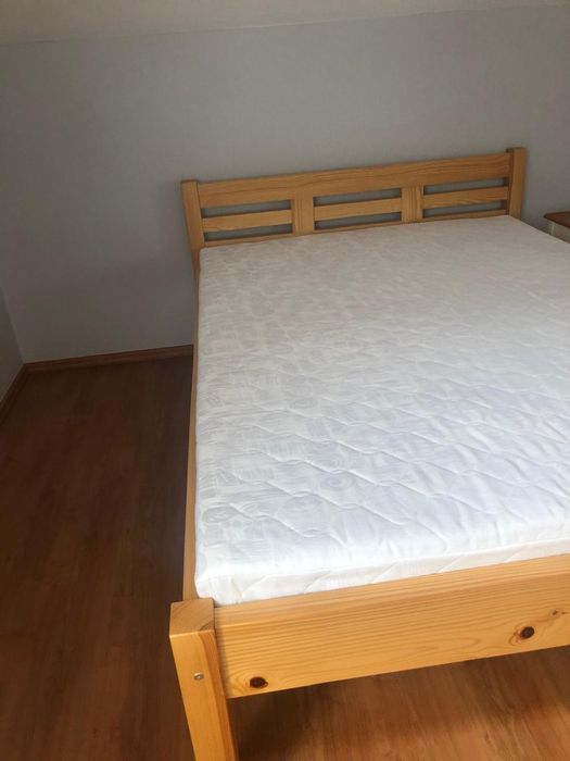 Łóżko sosnowe materac 140/200