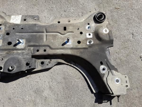 Charriot frente RENAULT Laguna III (BT0/1)