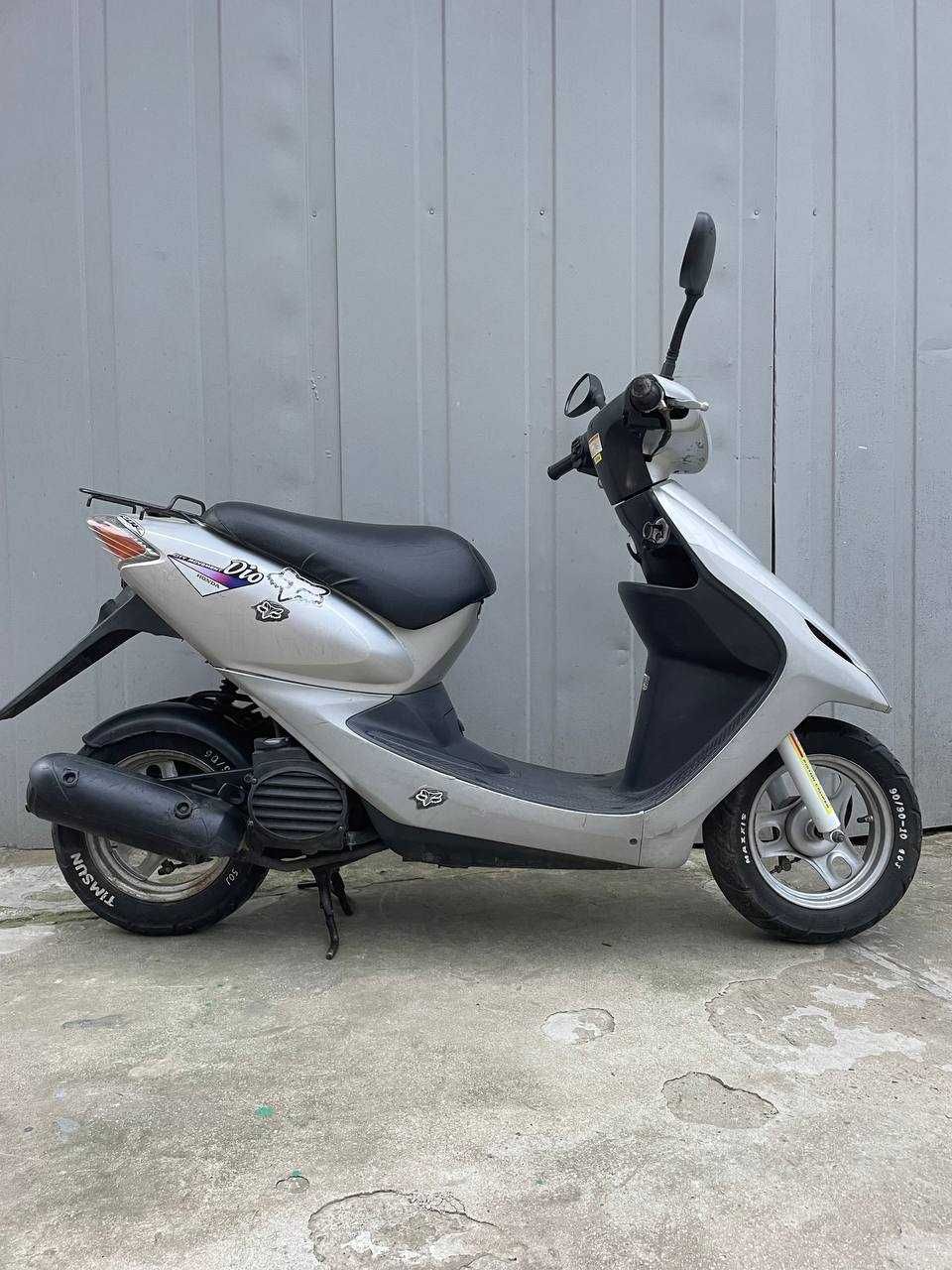 Продам скутер Honda Dio 56