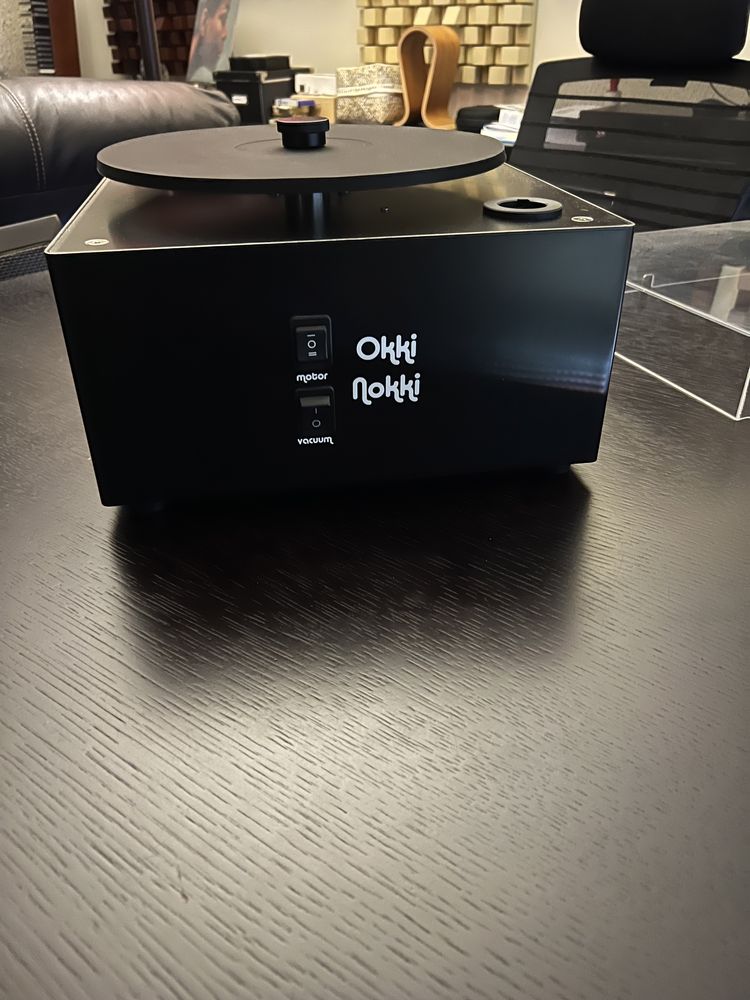 Okki Nokki Record Cleaning Machine