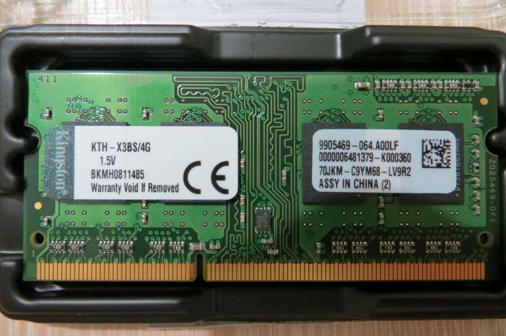Продам два модуля памяти Kingston KTH-X3BS/4G +SO-DIMM to DIMM Adapter