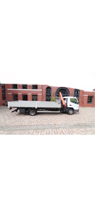 Mitsubishi canter com grua 12M+estrado