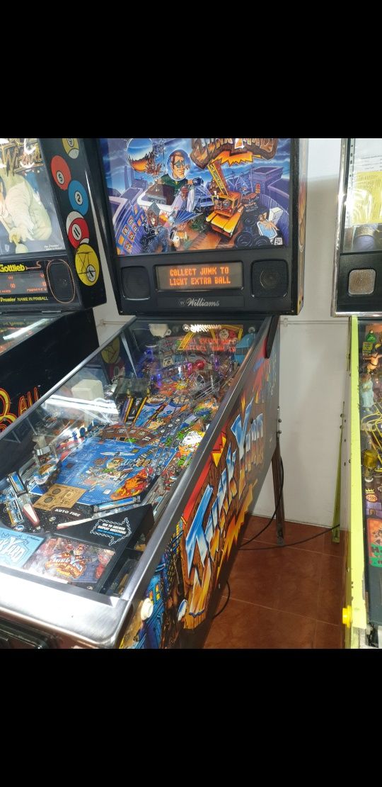 Vendo flippers junk yard