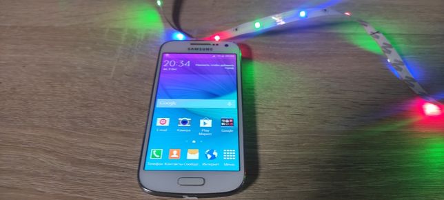 Телефон Samsung i9195 Galaxy s4 mini NFC