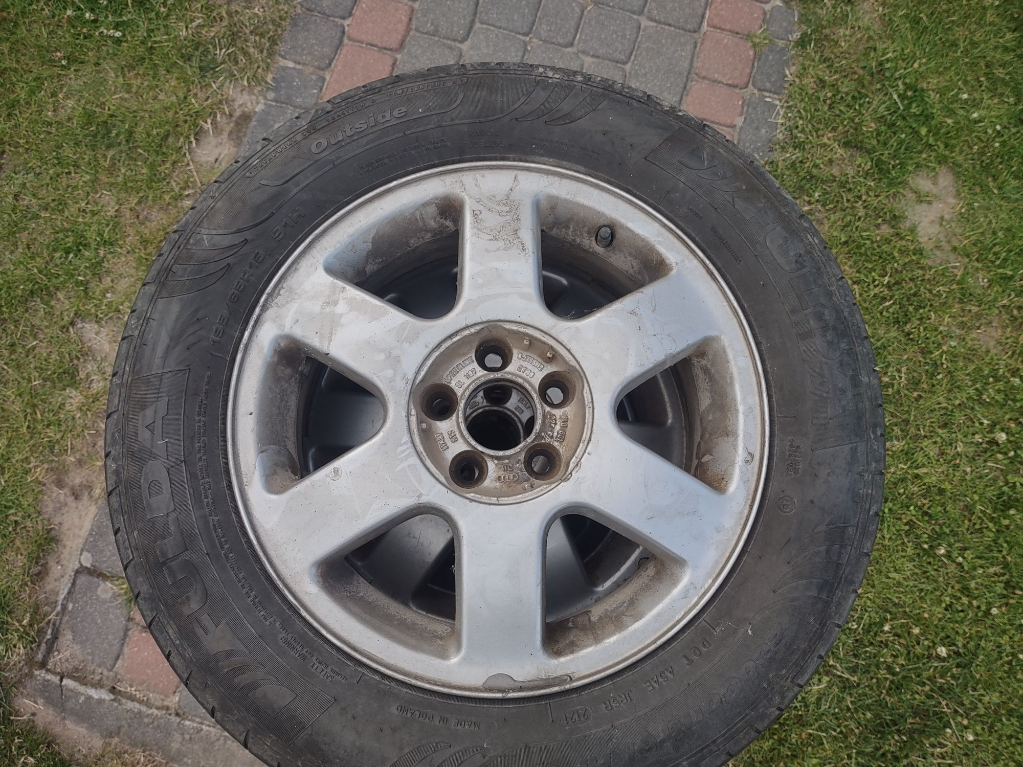 Zestaw Opon  195/65 15