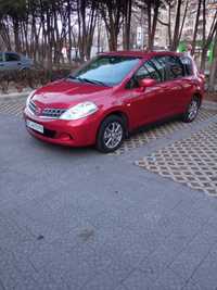 Nissan TIIDA 2012