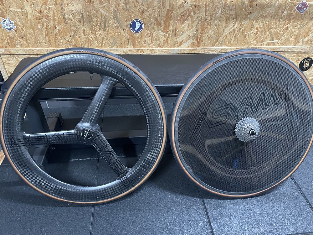 Karbonowe Koła do roweru TT RevolverWheels