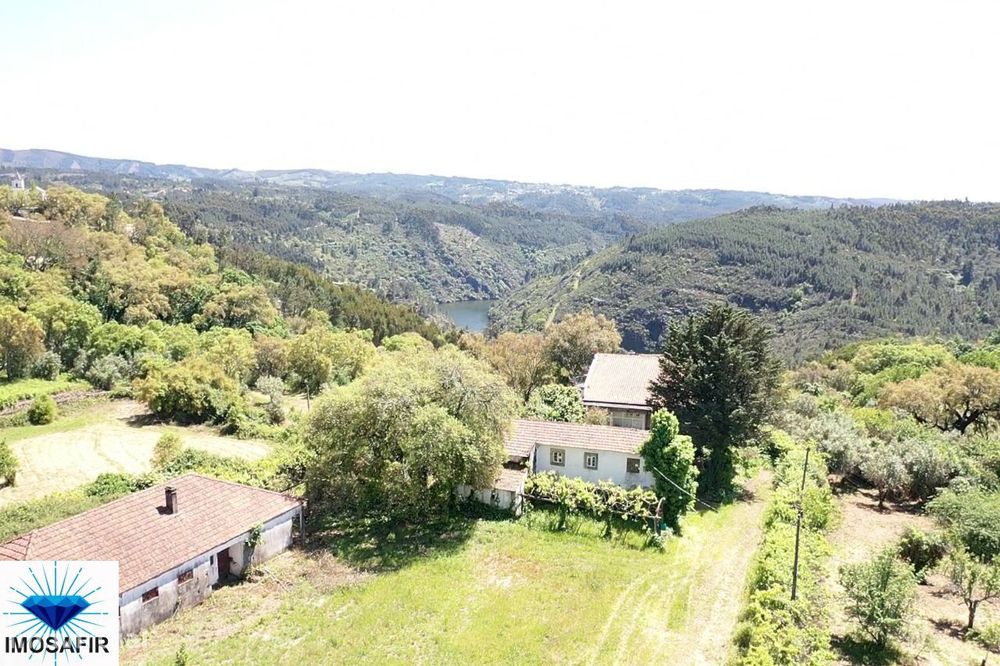 Quinta com potencial para Turismo Rural perto da Barragem do Cabril
