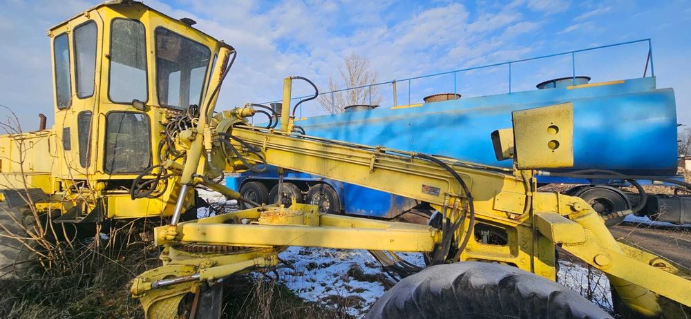 Продам Автогрейдер ДЗ-180