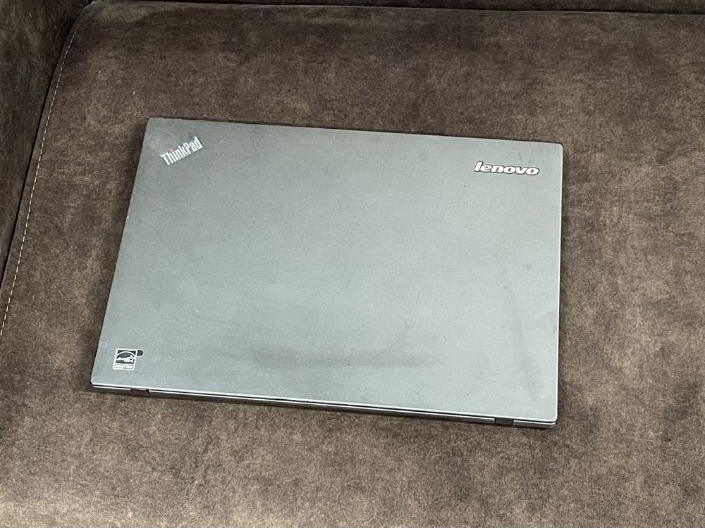 Lenovo ThinkPad T450 14 / i5 (5300U) / RAM 8 GB / SSD 512 GB