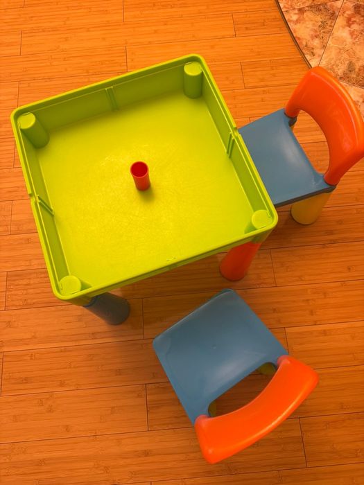 Дитячий стіл Tega baby та два стільці