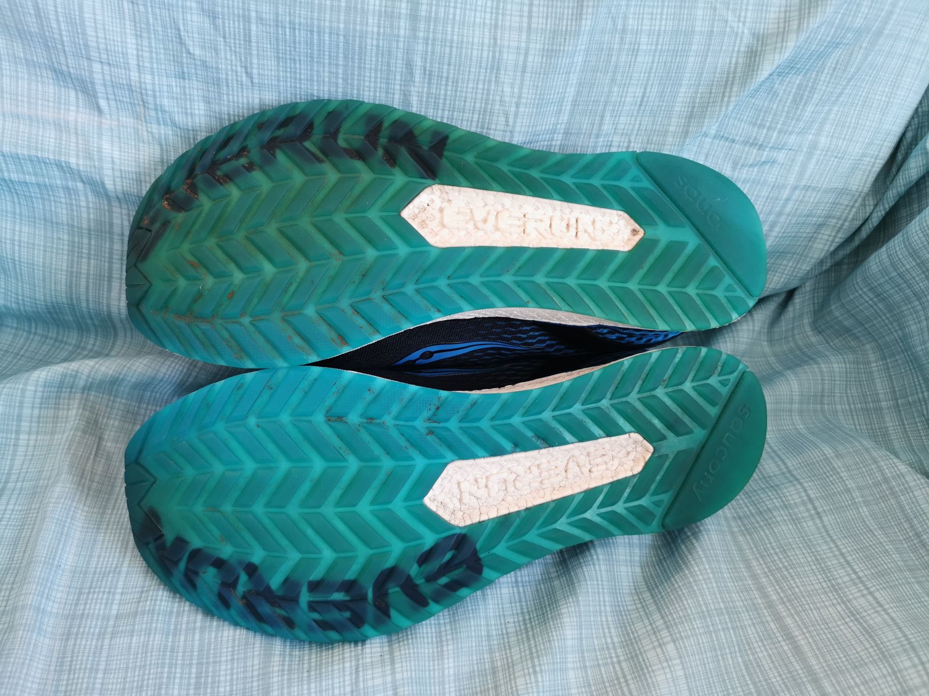 Saucony Freedom Iso buty sportowe do biegania 48