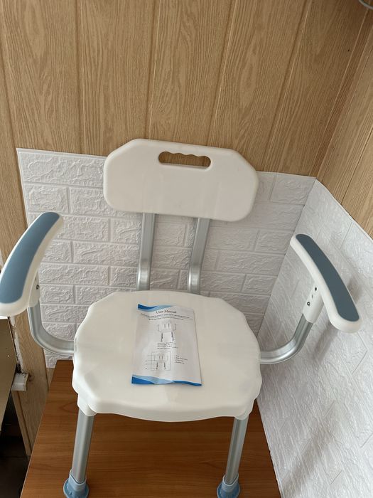 Крісло для ванної/душу з підлокітниками і спинкою