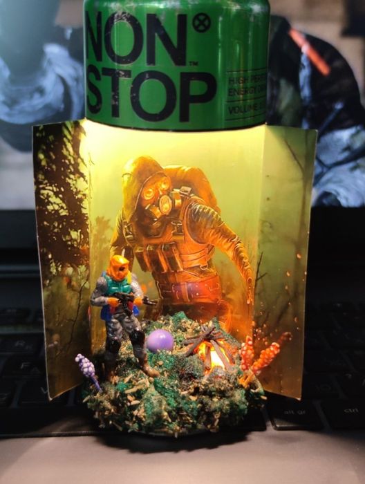 Лампа "STALKER" (Диорама) / Виручка з продажу — для ЗСУ