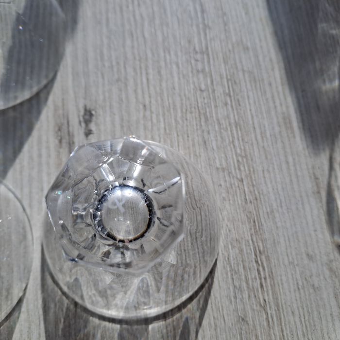 Kryształowe kieliszki Prisma.