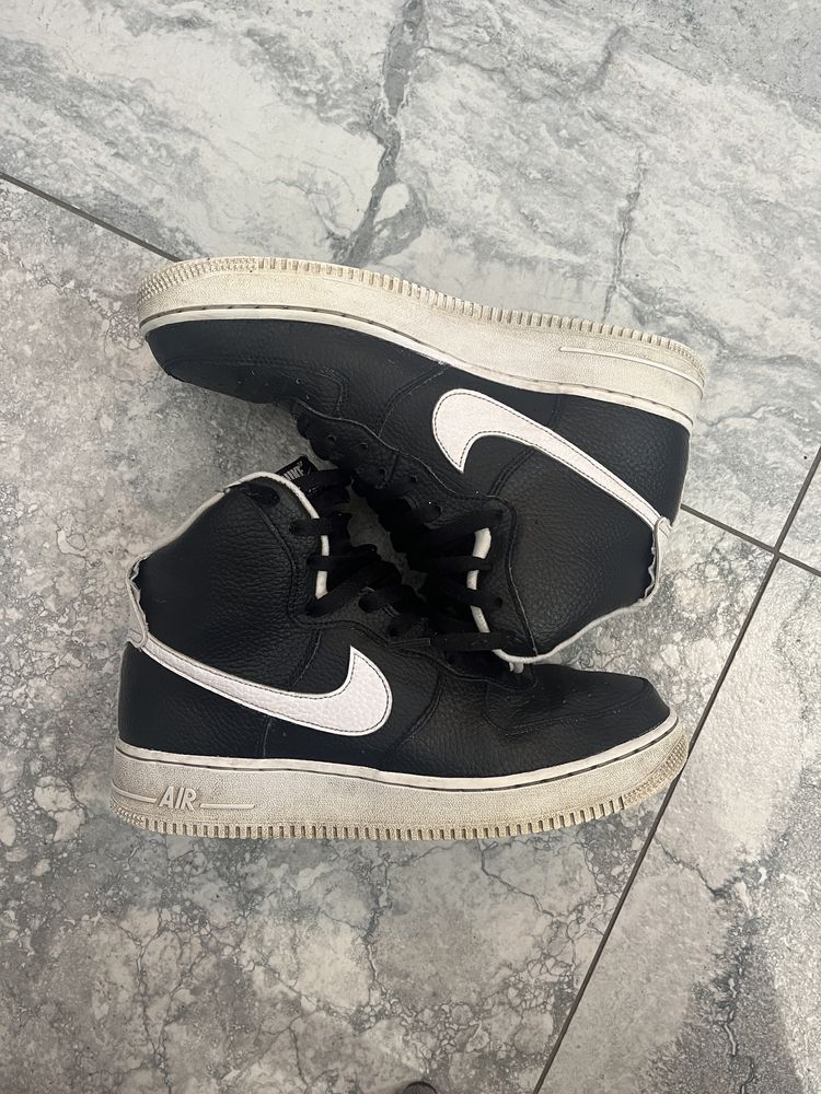 Air Force 1 07 High black 42,5