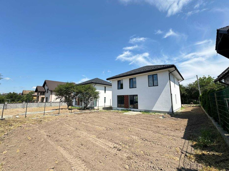 Продаж Будинку/Особняка з ділянкою 5 сотих та комунікаціями під ключ!!