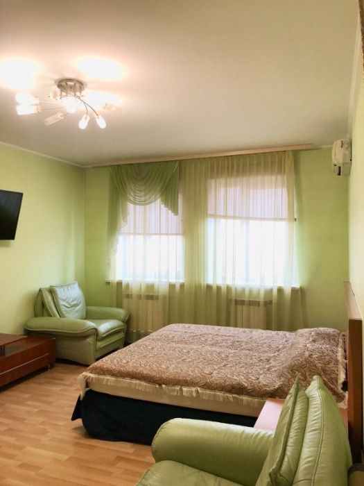 Двокімнатна квартира.  Позняки.  вул.  Ахматової