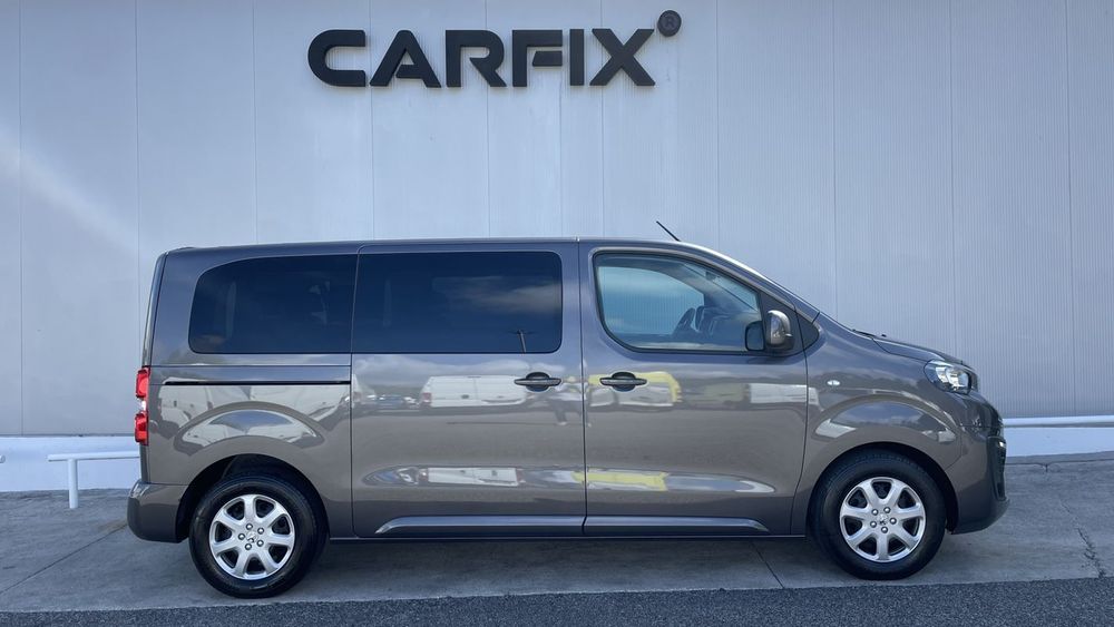 Peugeot Traveller 1.5 BlueHDi L2H1 Active Standard