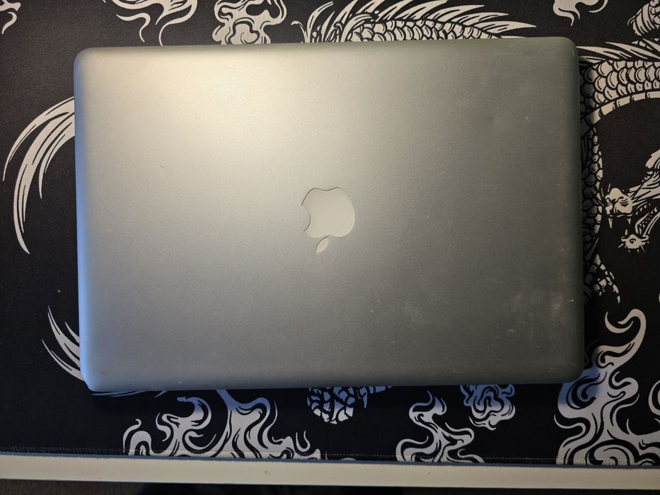 Ноутбуки Apple Macbook A1286 б/у з Щвейцарії