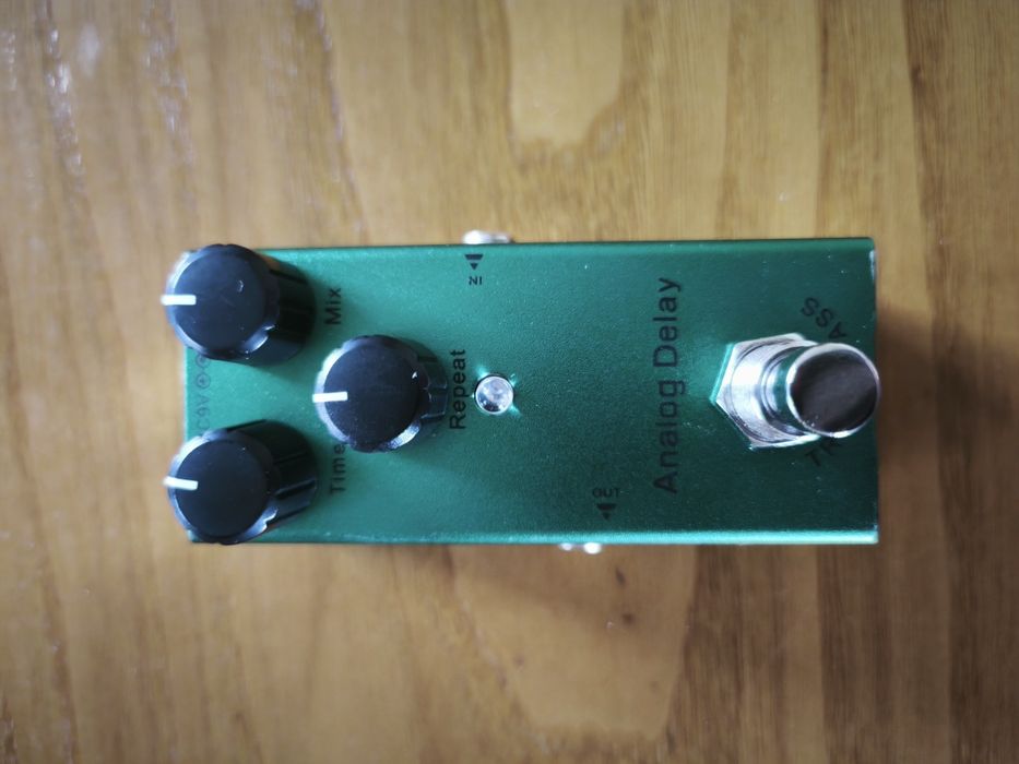 Vendo pedal de efeitos ANALOGUE DELAY