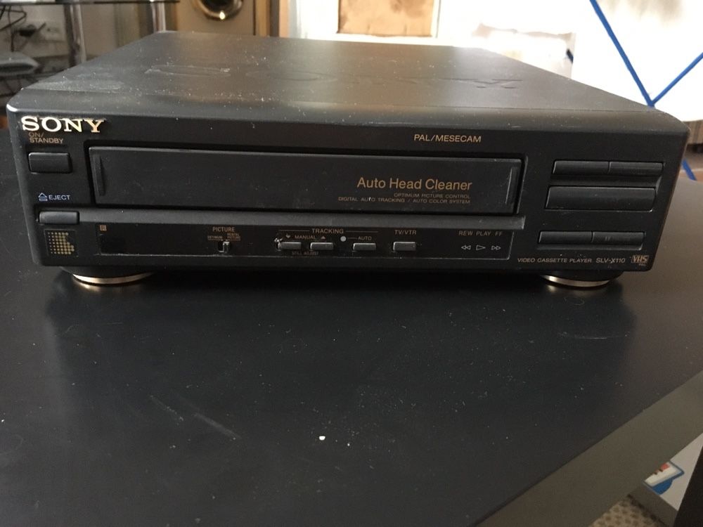 рабочий Видеоплеер Sony SLV-X110