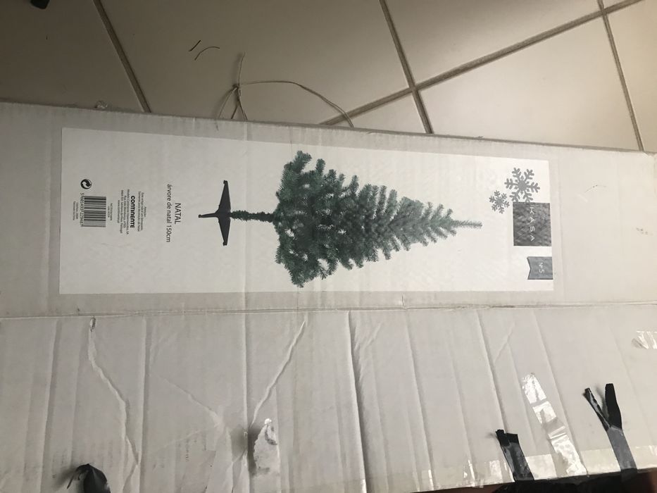 Árvores de natal 1,50 outra 1,8 m