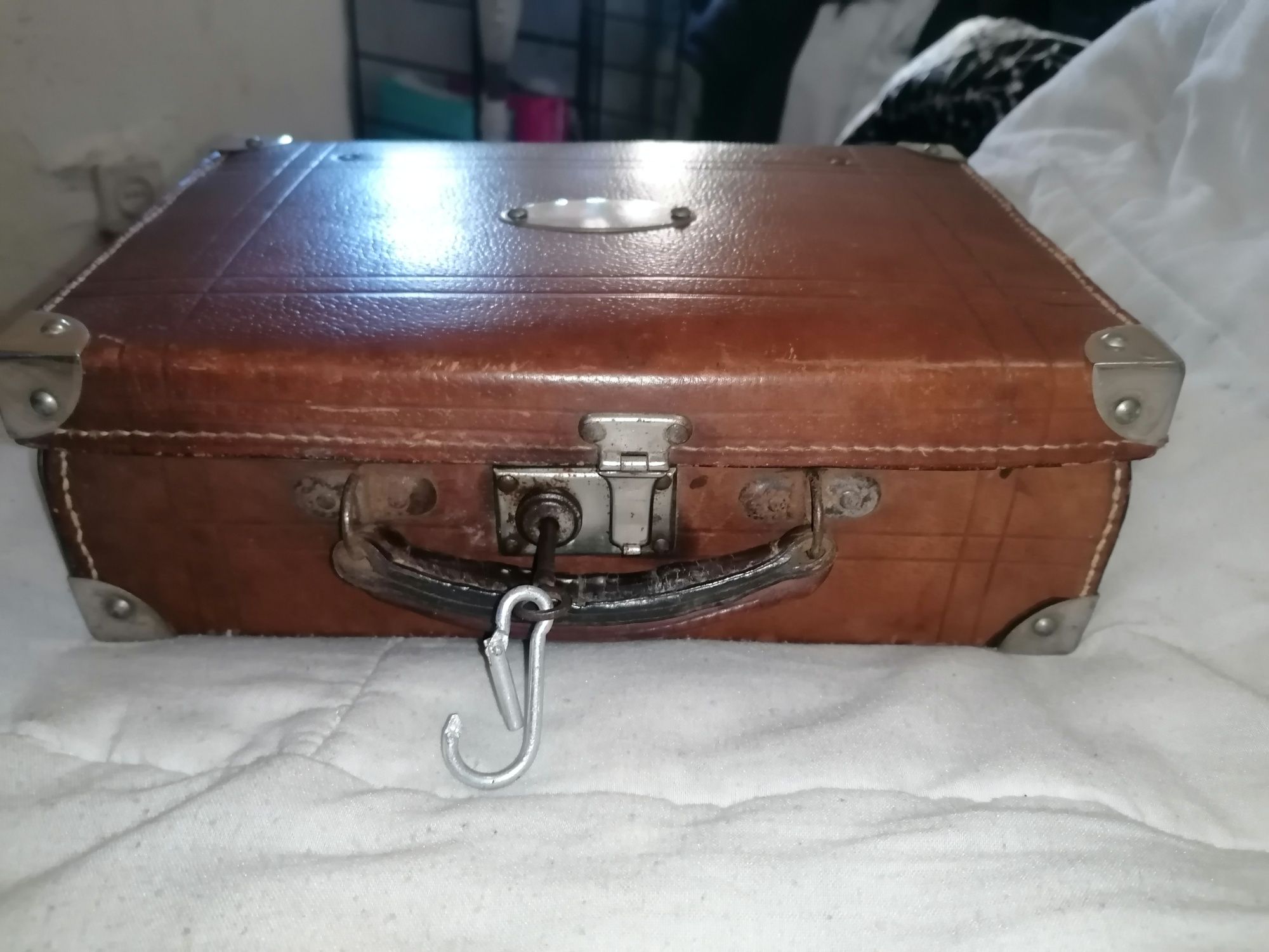 Suitcase de couro dos anos de 1920. Vintage