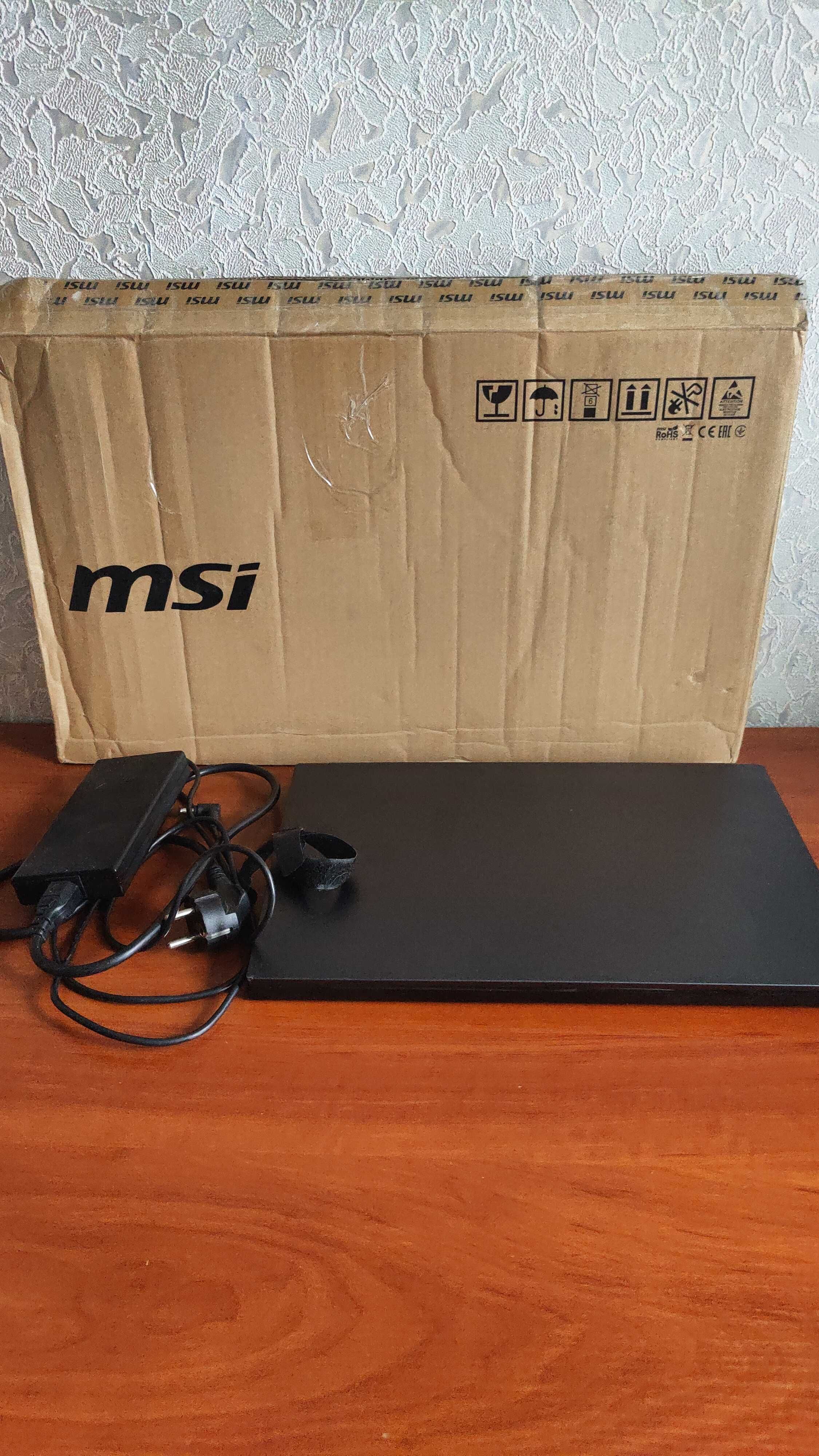 MSI Creator 15 15.6"/144Hz/i7-10875H/GTX1660Ti Max-Q/32GB RAM/51GB SSD