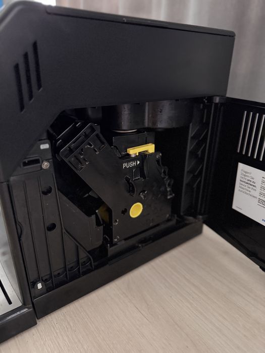 Продам кавомашину Philips HD 8829.