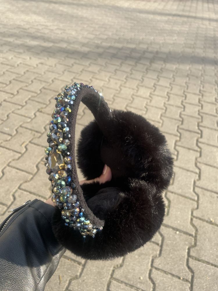 Nauszniki z futerkiem i koralikami Handmade Super CeNa