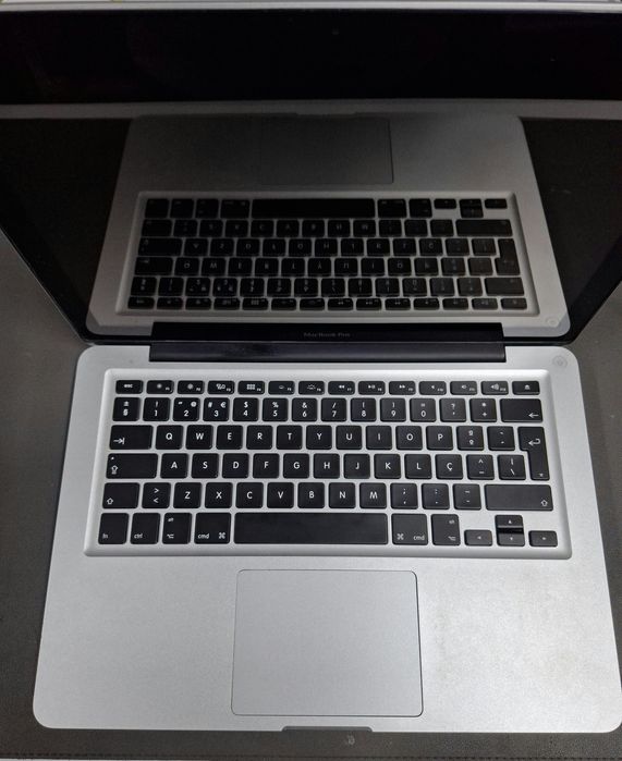 Macbook Pro A1278 para peças ou reparação