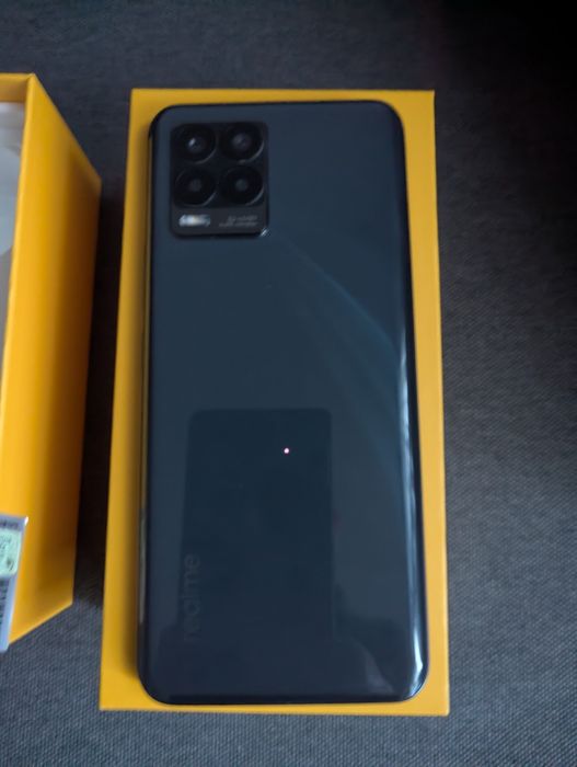 Смартфон Realme 8 RMX3085 • 6/128 • Ідеальний стан •
