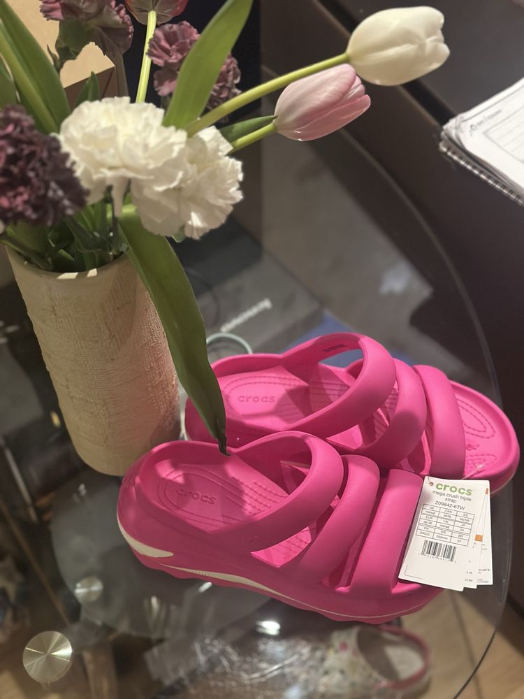 Клоги crocs ,38-39 розмір ,нові,купелені в США через баєра М6 W8