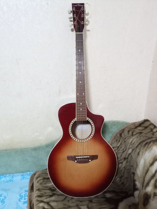 Продам недорого гитару