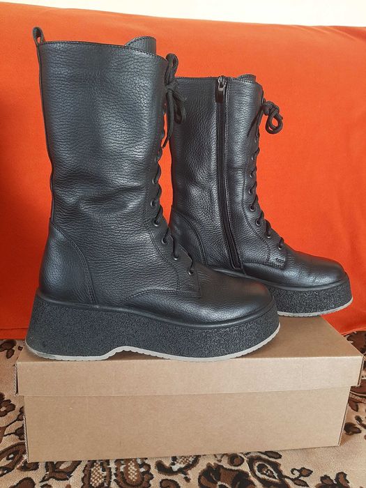 Жіночі зимові чоботи